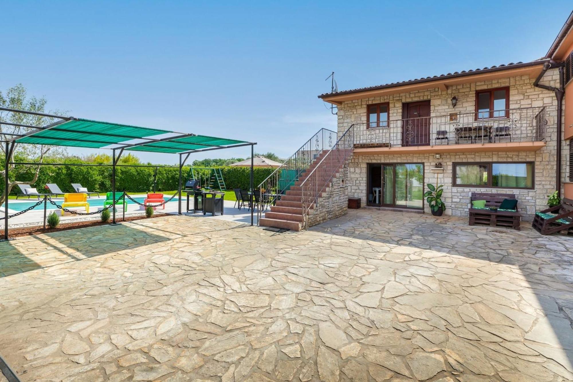 Holiday Home Dori Fazana Luaran gambar